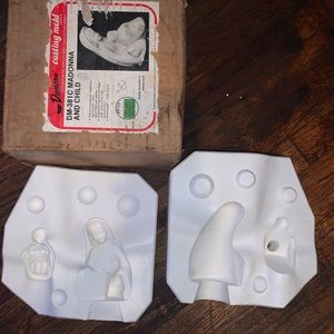DM-381C MADONNA AND CHILD CASTING MOLD